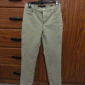 WOMANS GLORIA VANDERBILT JEANS -- TAN DENIM, SIZE 6P